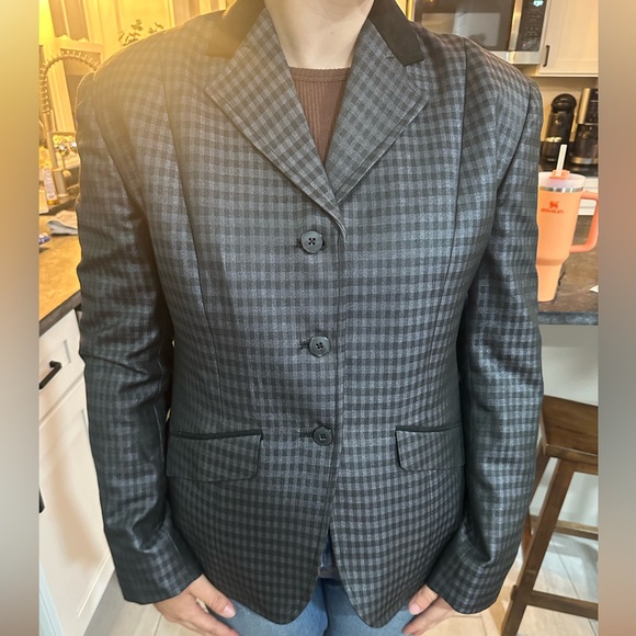 Hunt seat equine show coat - Picture 3 of 3